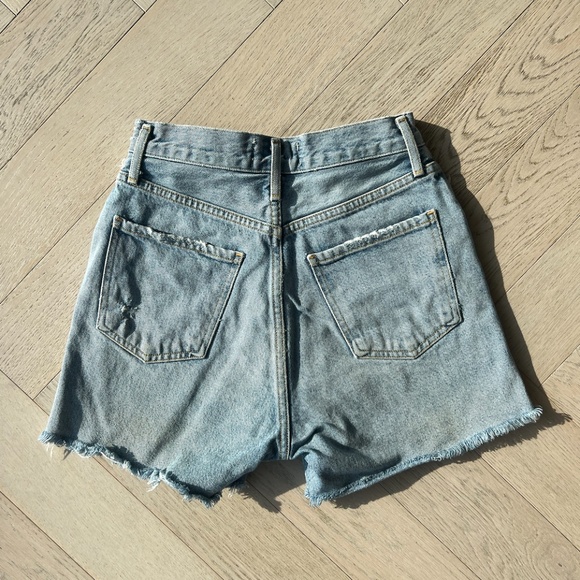 aritzia agolde dee shorts - size 23 (best fits size 24 or 25 / size XS), blue - Picture 3 of 7